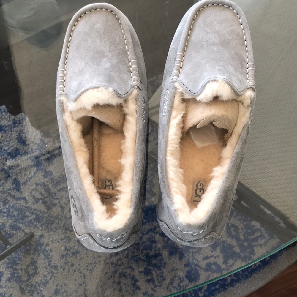 Ugg slippers- light gray Ansley size 9
